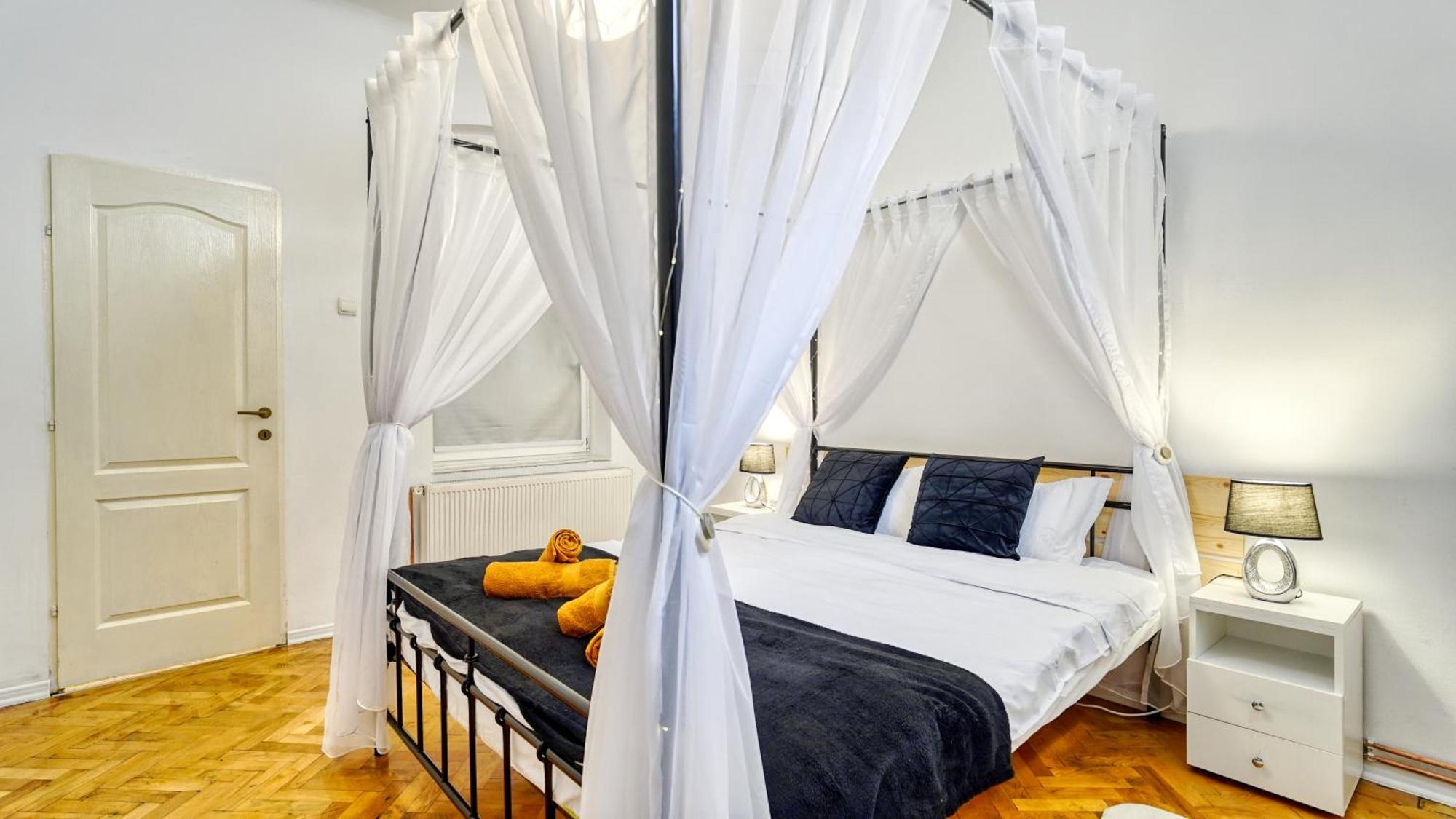 Intimo Oldtown Romantic Apartment 브라쇼브 외부 사진