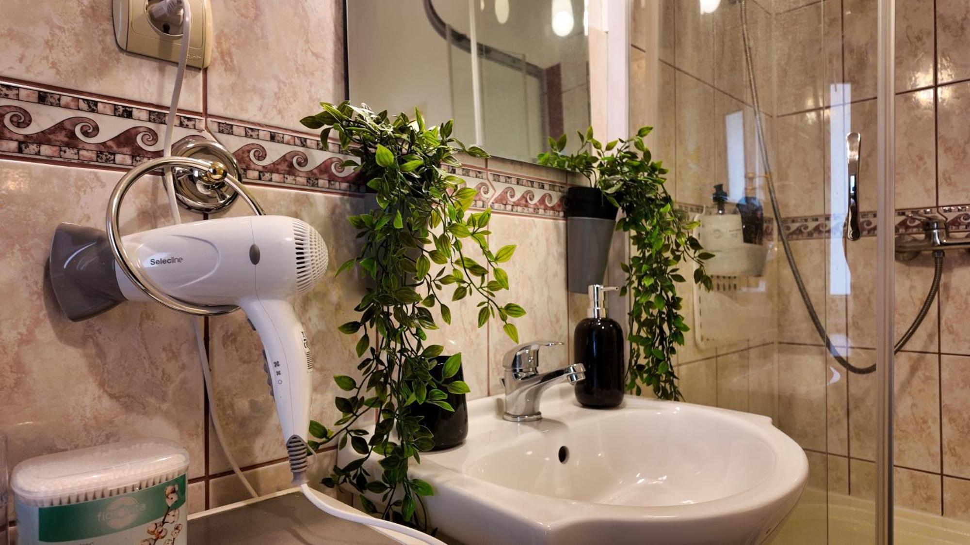 Intimo Oldtown Romantic Apartment 브라쇼브 외부 사진